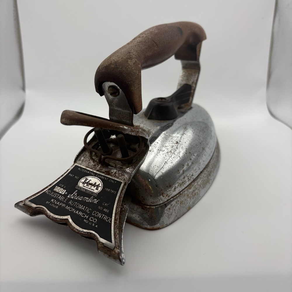 Vintage Knapp Monarch Iron